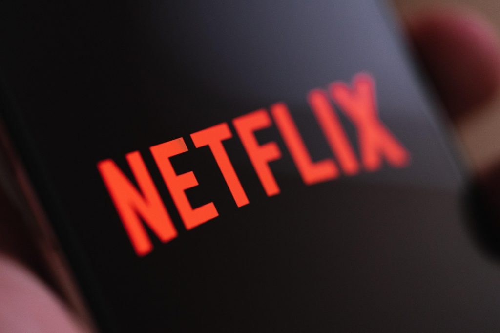 Netflix pondera aumentar preços e Amazon Prime introduz publicidade em novos mercados